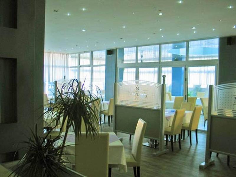 Hotel Novak Zvornik Exteriör bild